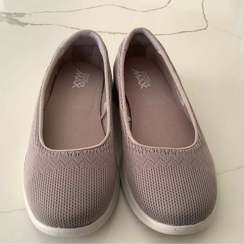 Sketchers Women's Slip-On Shoes